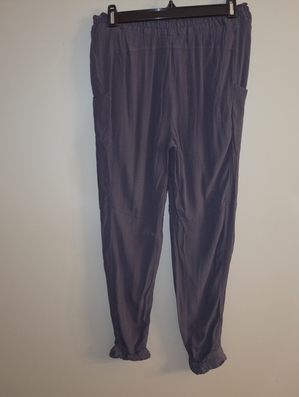 Aritzia Wilfred Hemmed Jogger Pants - Picture 8 of 9